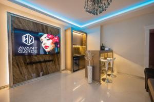 TV a/nebo společenská místnost v ubytování H & V Residence - Avantgarde Apartment