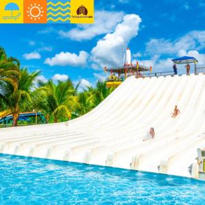 A piscina localizada em Piazza com acesso ao Acqua Park temporada Cn - luciana ou nos arredores