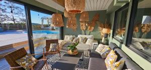 Bazén v ubytování Privat Spirit Spa Villa nebo v jeho okolí