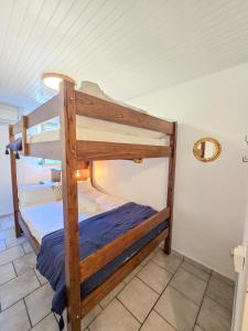 Letto o letti in una camera di Ti Kay Paradi T3 - Les pieds dans l'eau