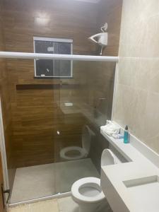 Ένα μπάνιο στο Casa com piscina próximo à praia do sudoeste +8 φωτογραφίες