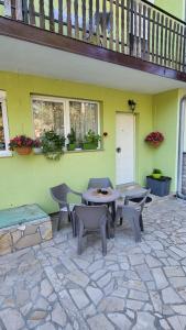 شرفة أو تراس في Apartman Lola, Divcibare