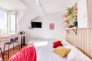 Μια τηλεόραση ή/και κέντρο ψυχαγωγίας στο Le Burgundy - Cosyloc Agency - Centre historique