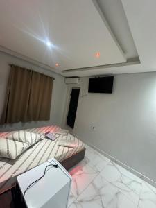 TV a/nebo společenská místnost v ubytování Hotel Maraja 9 de julho