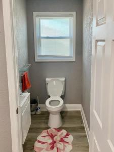 Ein Badezimmer in der Unterkunft Getaway Clubhouse