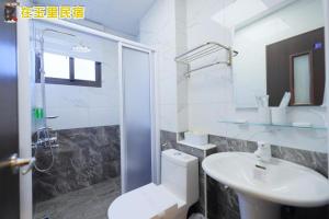 A bathroom at InYuLi Homestay花蓮縣民宿2825號