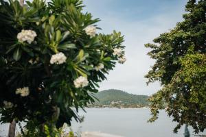 Gallery image of Beachfront Secret Tides Villa Mar in Koh Samui