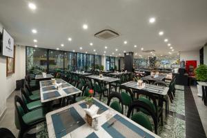 Restaurace v ubytování SQ Hang Gai hotel & Spa
