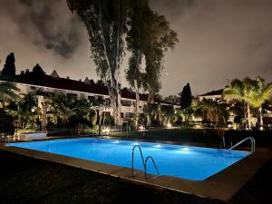 Zdjęcie z galerii obiektu PUERTO BANUS CRYSTAL Suite w Marbelli