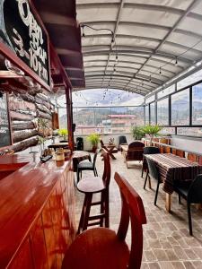 Restaurace v ubytování Makalu Lodge