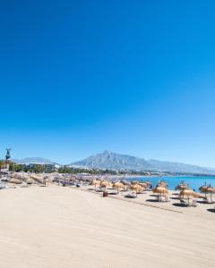 Zdjęcie z galerii obiektu PUERTO BANUS CRYSTAL Suite w Marbelli