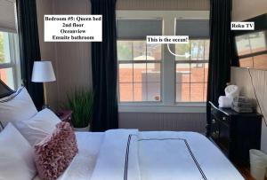 Postel nebo postele na pokoji v ubytování Be A Nomad - Fig Tree Inn - Steps to Beach