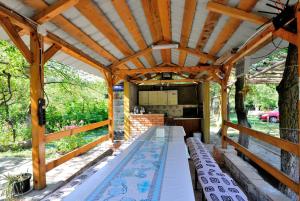 Ogród w obiekcie Hotel Vardzia K A L A