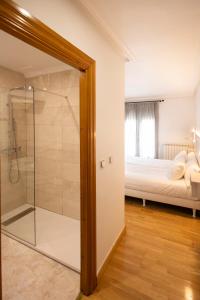 Łazienka w obiekcie Hostal Gran Duque
