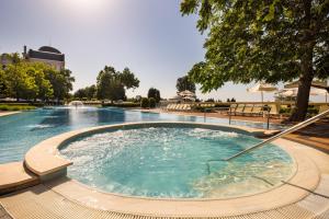 Bazén v ubytování Dreams Sunny Beach Resort and Spa - Premium All Inclusive nebo v jeho okolí