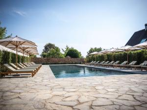 Bazén v ubytování 5 Terres Hotel & Spa - MGallery Collection nebo v jeho okolí