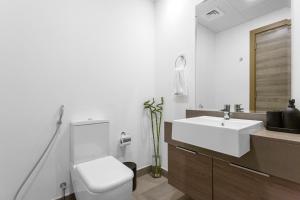 Bloom Towers Gem Elegant Studio A Must See的一间浴室