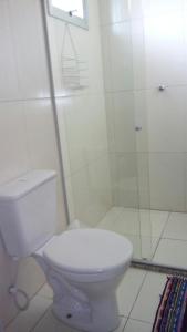 A bathroom at Pousada Requinte