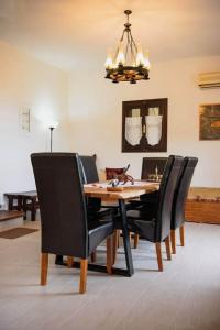 Φωτογραφία από το άλμπουμ του Luxury Mansion in Pelion Hills στην Άφησσο