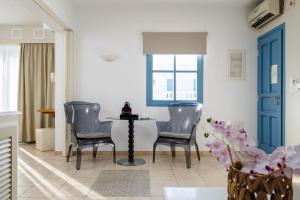 Istumisnurk majutusasutuses Mitos Suites