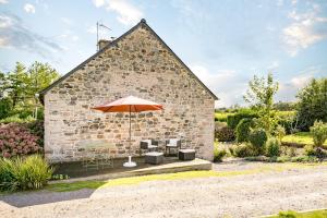 Κήπος έξω από το La Maison du Puits Merpault - Avec jardin