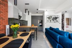 Posezení v ubytování Zygmunta Starego 2-Bedroom Condo