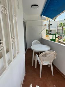 Μπαλκόνι ή βεράντα στο KALMA beach house,by Mahbo