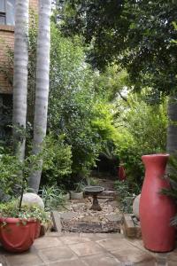 Gallery image of Edna's Space in Centurion