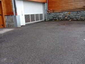 Zdjęcie z galerii obiektu Appartement cosy 3 pièces, balcon, ski aux pieds, Arc 1800, Le Chantel - FR-1-411-866 w mieście Bourg-Saint-Maurice