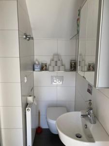 Ένα μπάνιο στο Süße Souterrain-Wohnung mit Anbindung nach Münster