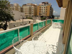 A view of the pool at Pousada Águas do Forte or nearby