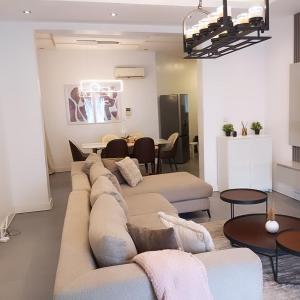 Posezení v ubytování Enzo Apartments