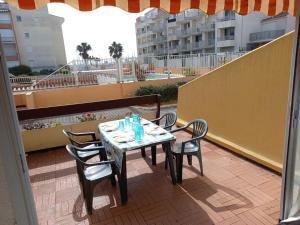 Μπαλκόνι ή βεράντα στο Port Dauphin II, T3, 6 pers, piscine, parking, wifi, centre port