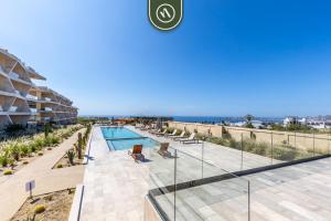 Πισίνα στο ή κοντά στο Luxury 2 BR Condo - Oceanview Pool - Gym