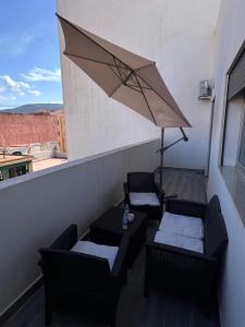 Luxe appartement Berkane的休息区