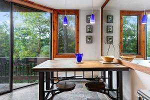 Fotografie z fotogalerie ubytování Black Dog Treehouse with Wintergreen Advantage v destinaci Wintergreen