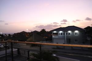 Amanecer o atardecer desde la casa vacacional o alrededores