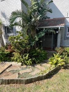Vrt pred nastanitvijo Entire top floor with beautiful view