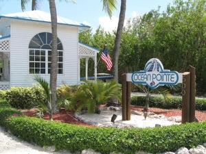 Certificato, attestato, insegna o altro documento esposto da Ocean View Gem Ocean Pointe 3406