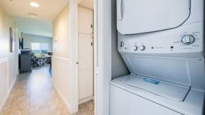 Cucina o angolo cottura di Ocean View Gem Ocean Pointe 3406