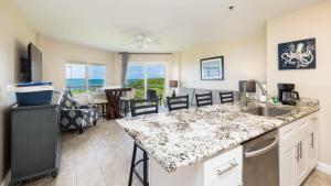 Cucina o angolo cottura di Ocean View Gem Ocean Pointe 3406