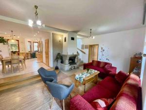 Χώρος καθιστικού στο Kapina sk - Dom Adrián