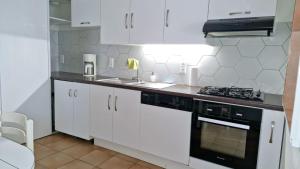 Η κουζίνα ή μικρή κουζίνα στο Appartement F2 à la campagne +22 φωτογραφίες