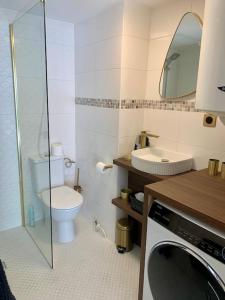 Ένα μπάνιο στο "Le Doux Mer" - Studio Royan Hyper Centre - Classé 3 étoiles - 2 pers - 150m plage