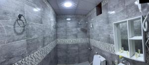 Et badeværelse på Bright Stars Camp