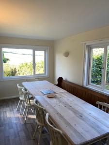Φωτογραφία από το άλμπουμ του Tranquil family retreat, large plot, splendid view σε Hope-Cove