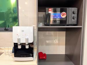 Fotografie z fotogalerie ubytování Wind Serenity at Country Garden Danga Bay with 2CarParks FOC Netflix Access and YouTube Premium 3Beds3Bath for 6-13pax by Minshuku v destinaci Johor Bahru + 47 fotografií