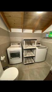 Köök või kööginurk majutusasutuses New loft duplex with rooftop deck +17 fotot