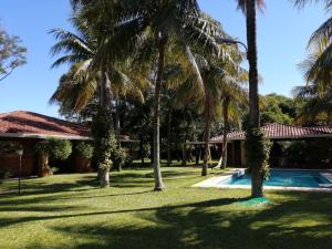 Бассейн в BauHouse Comfort Suites Asuncion или поблизости