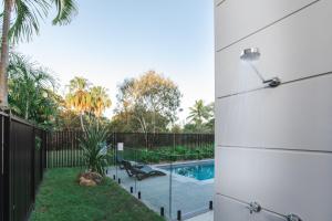 Bassein majutusasutuses The Dūne - 4 BR with Private Pool - 100m to Beach või selle lähedal